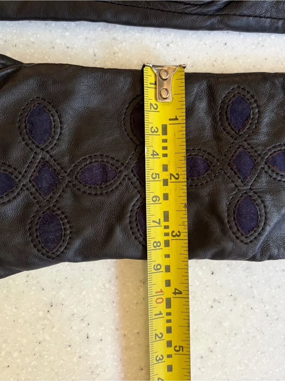 Vintage Y2K Women’s Brown Black Blue Leather Embroidered Gloves. Size S/M